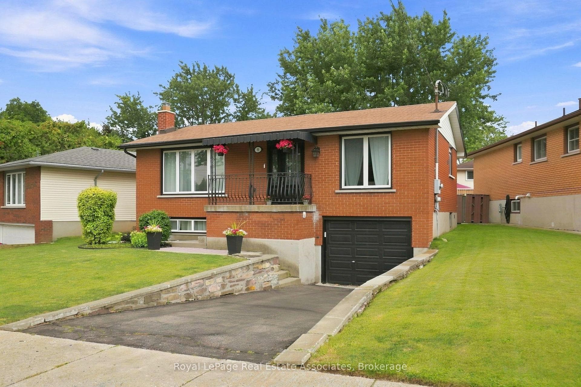 15 Quay Court