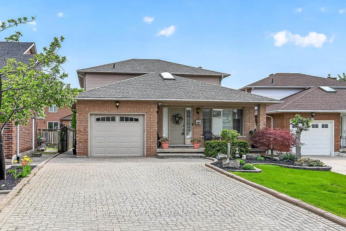15 Gabriele Court