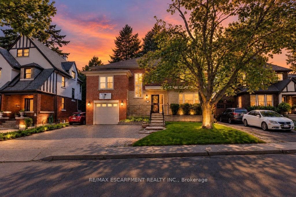 31 FAIRLEIGH Crescent