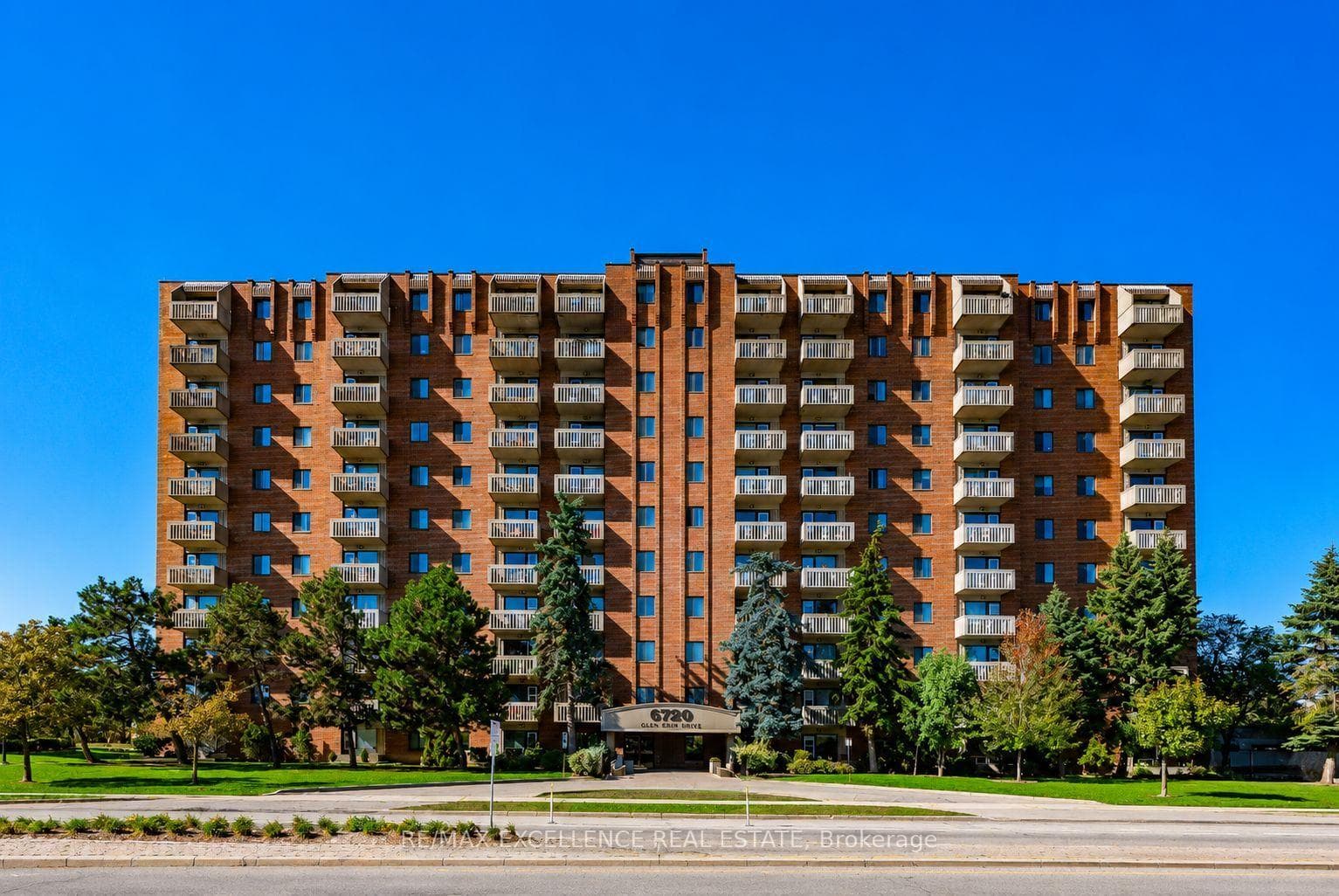 6720 Glen Erin Drive Unit 912