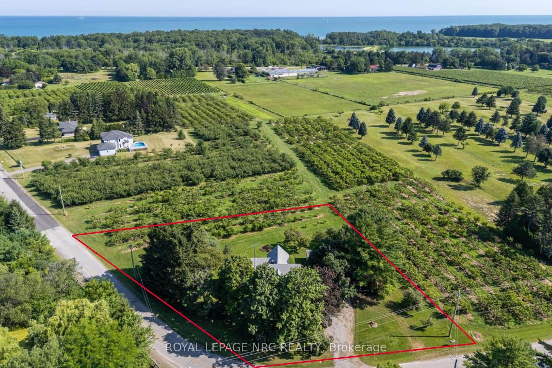 245 Niven Road