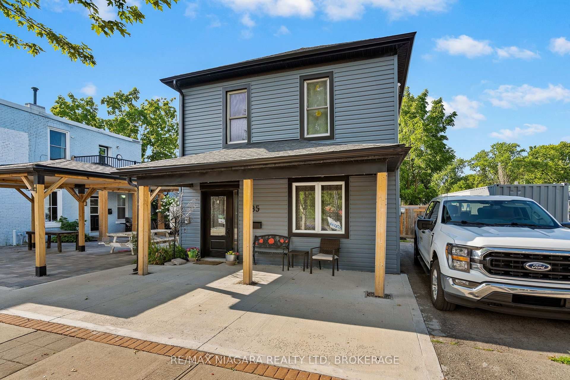 85 MAIN Street