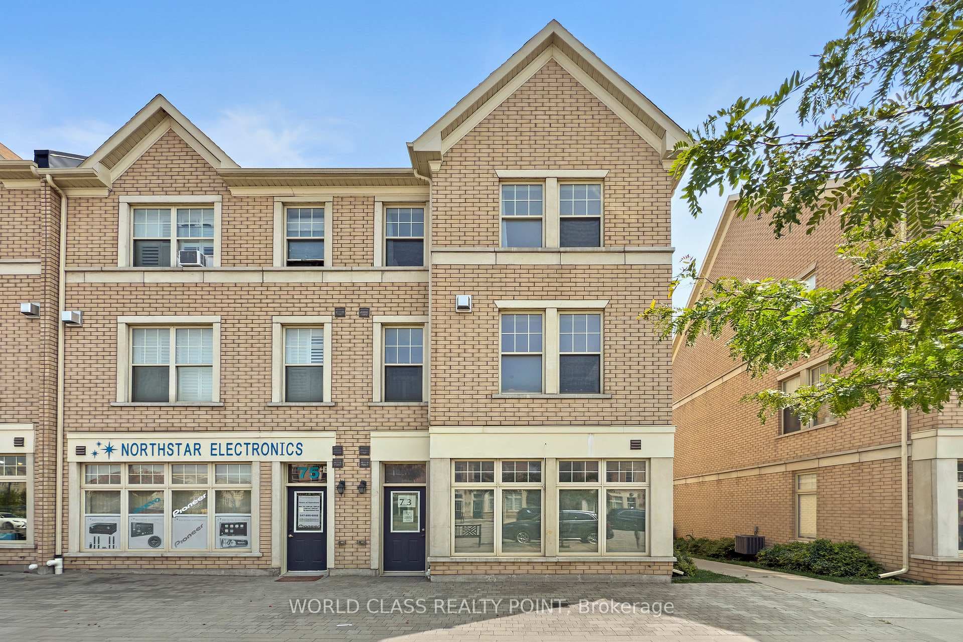 73 Cathedral High Street