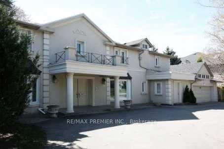 66 Laureleaf Road