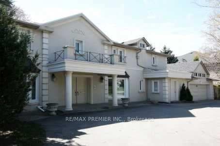 66 Laureleaf Road