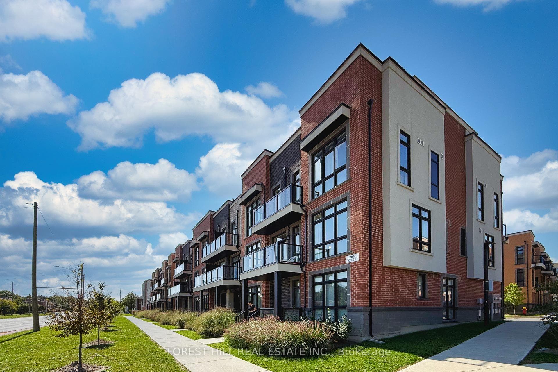12868 Yonge Street Unit 15
