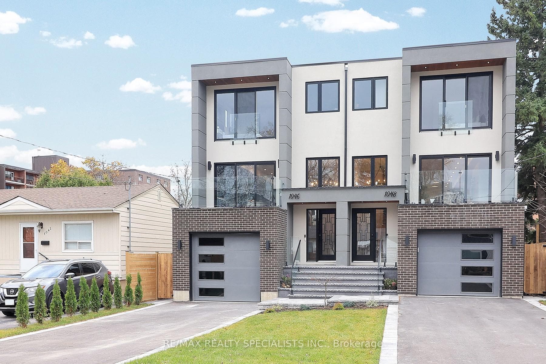 1046 ROOSEVELT Road