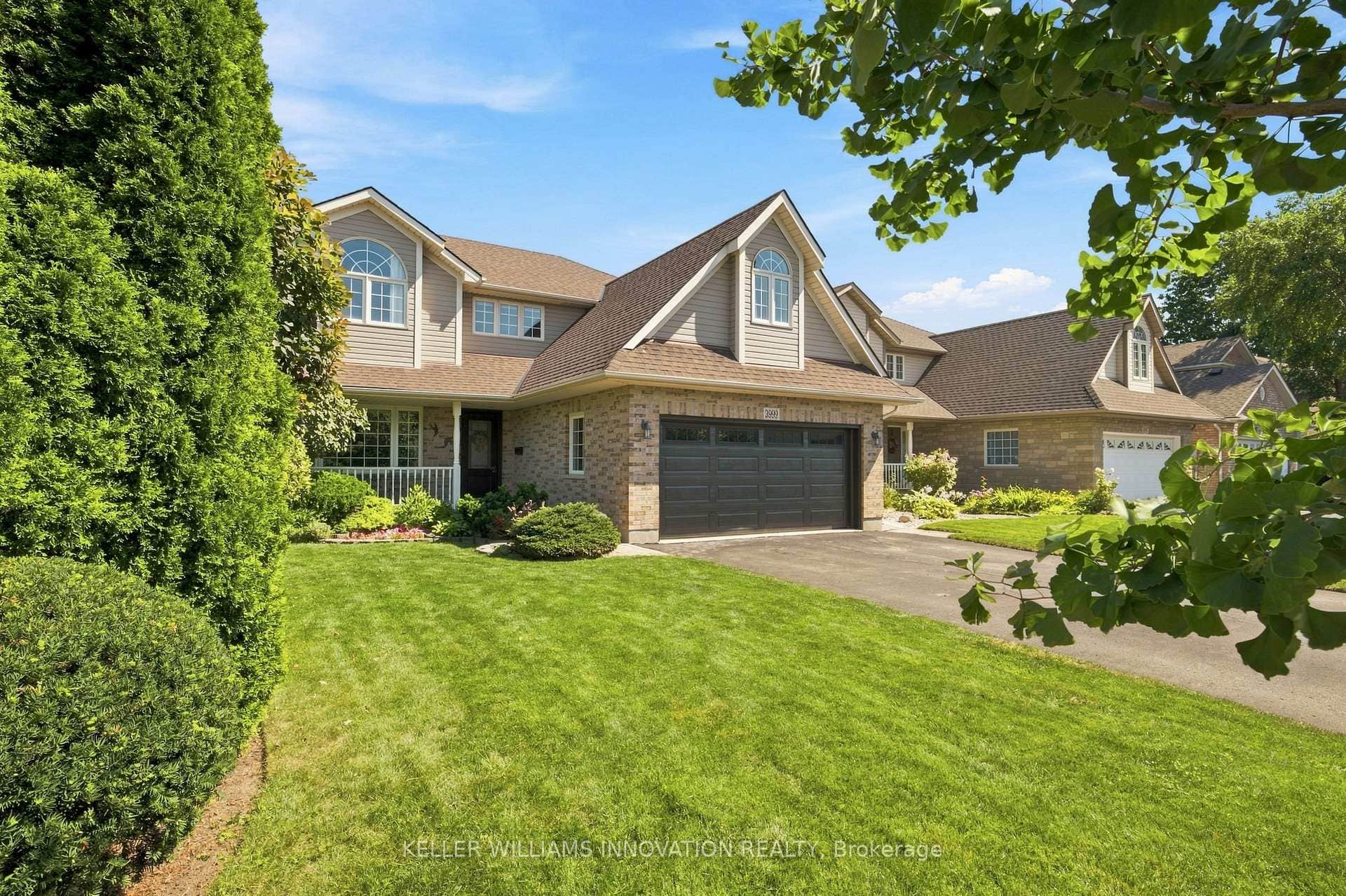 3999 Azalea Crescent