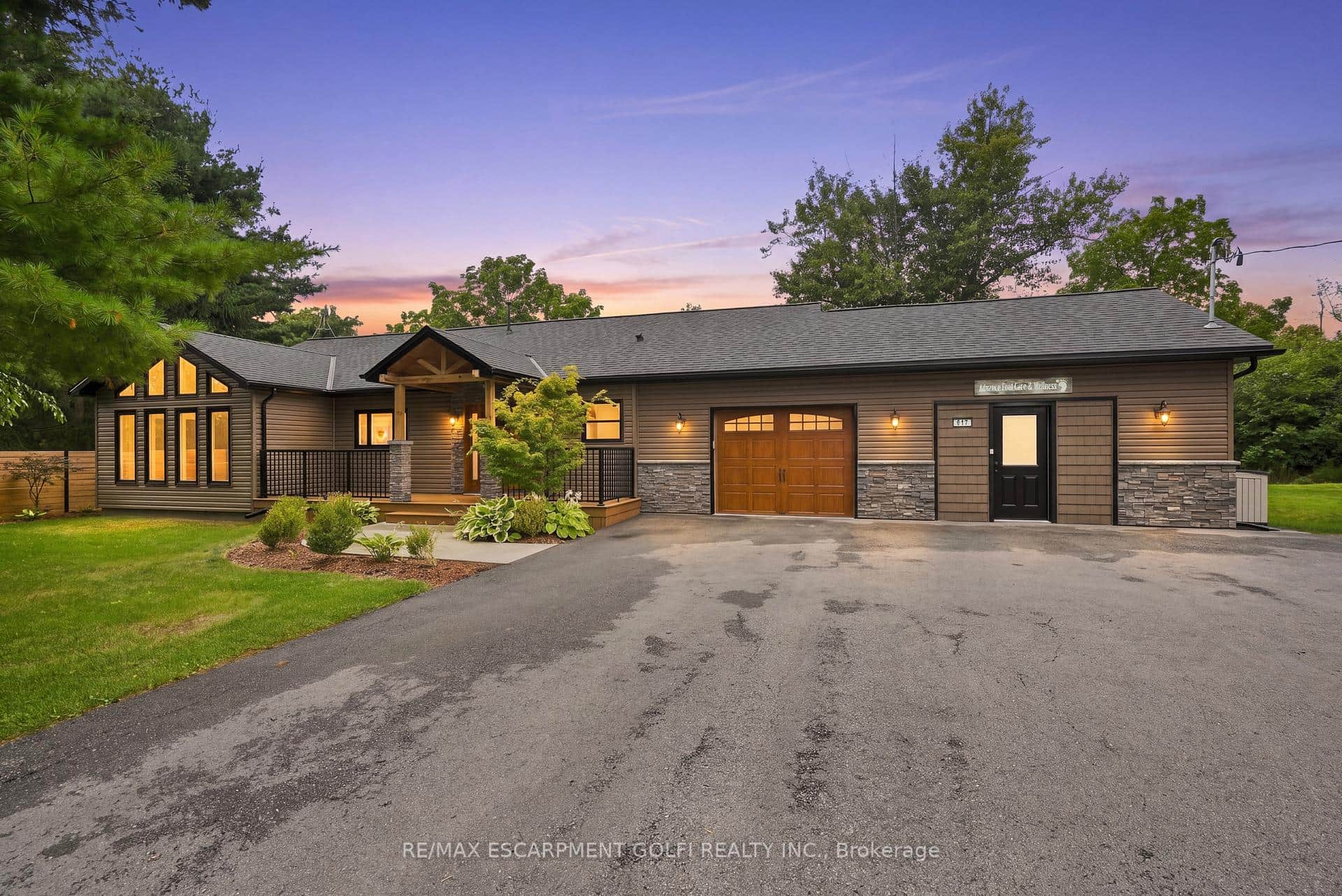 617 Chapin Parkway