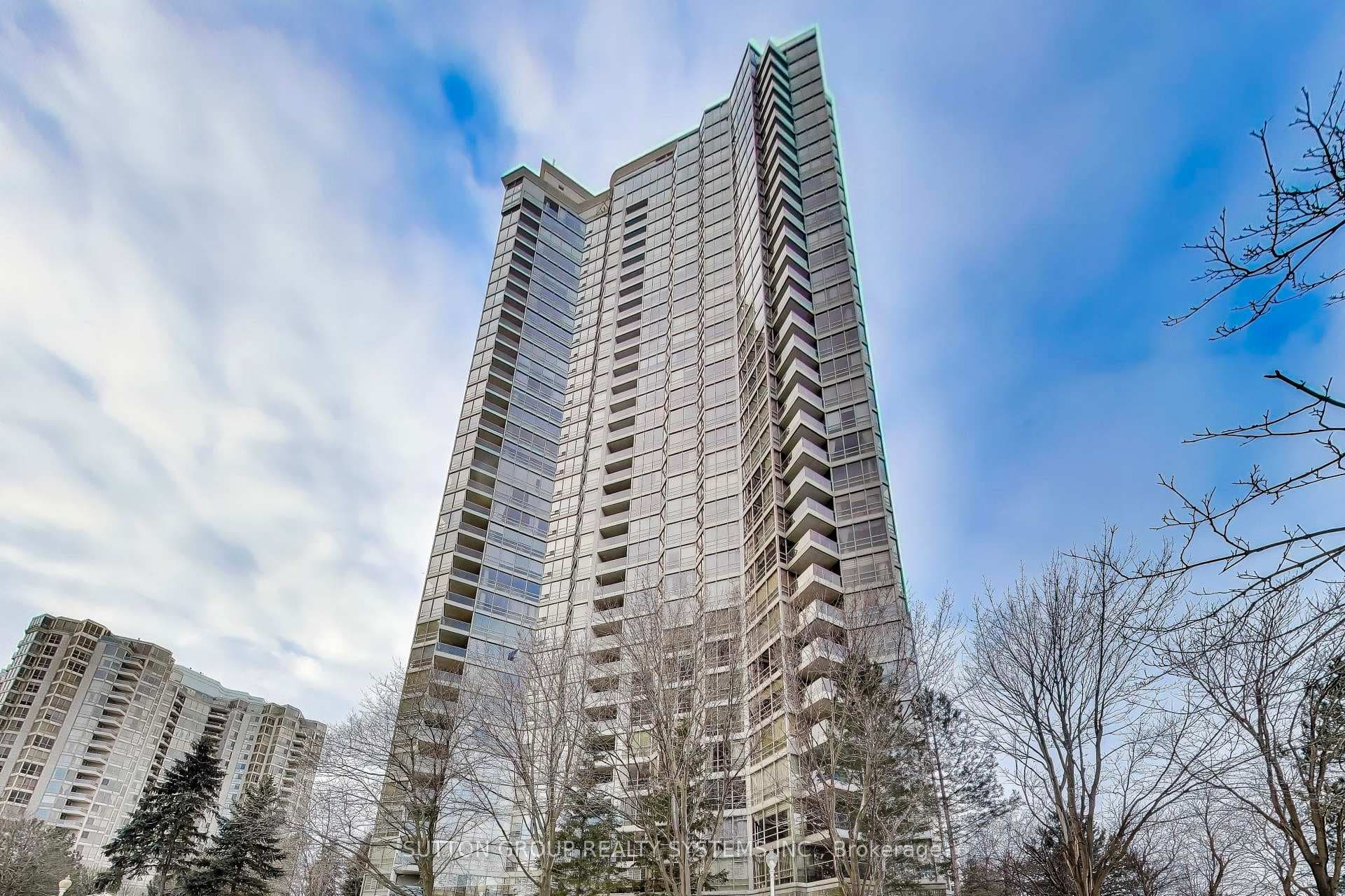 45 Kingsbridge Garden Circle Unit 3307