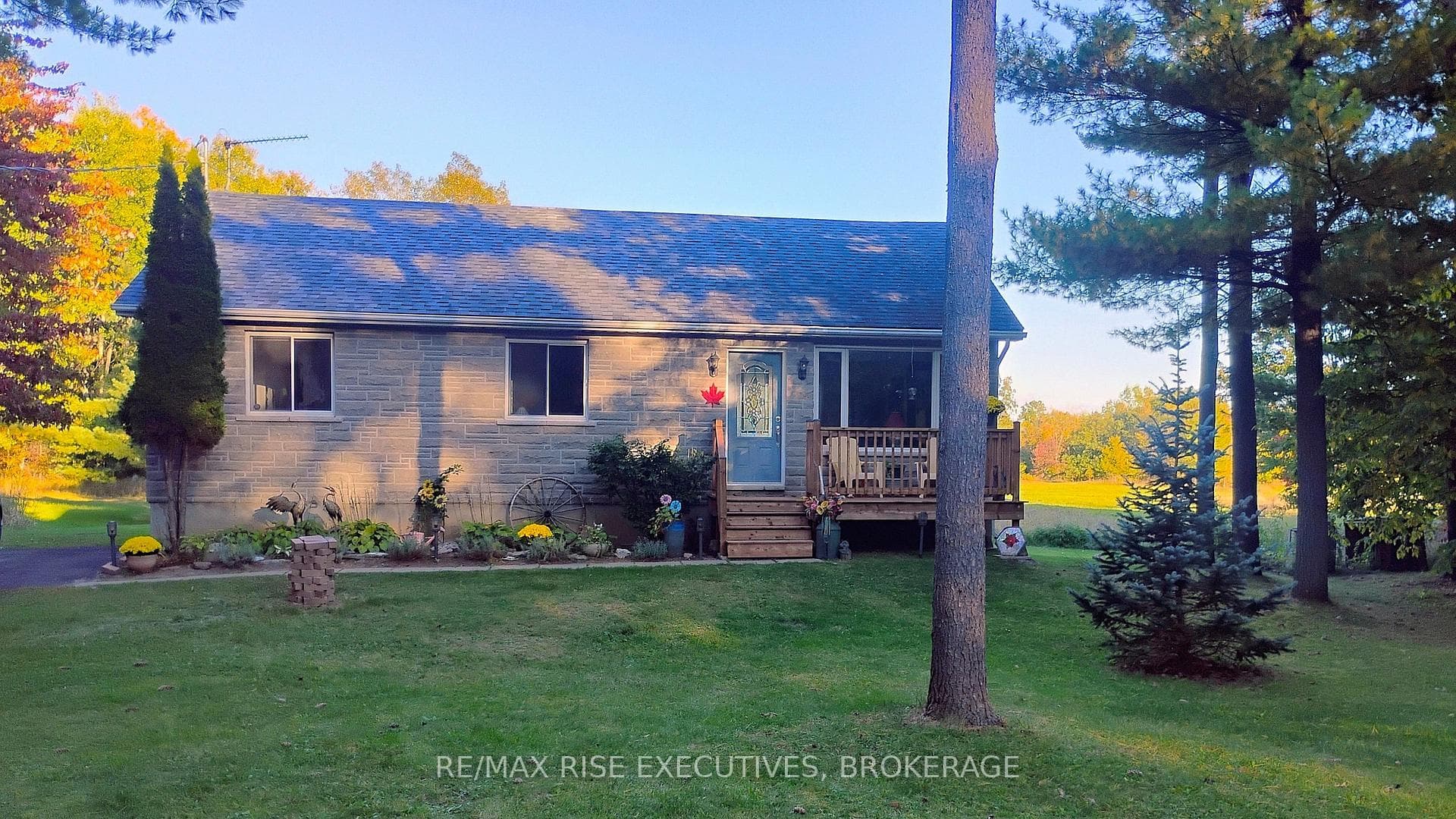 4956 Ramparts Road
