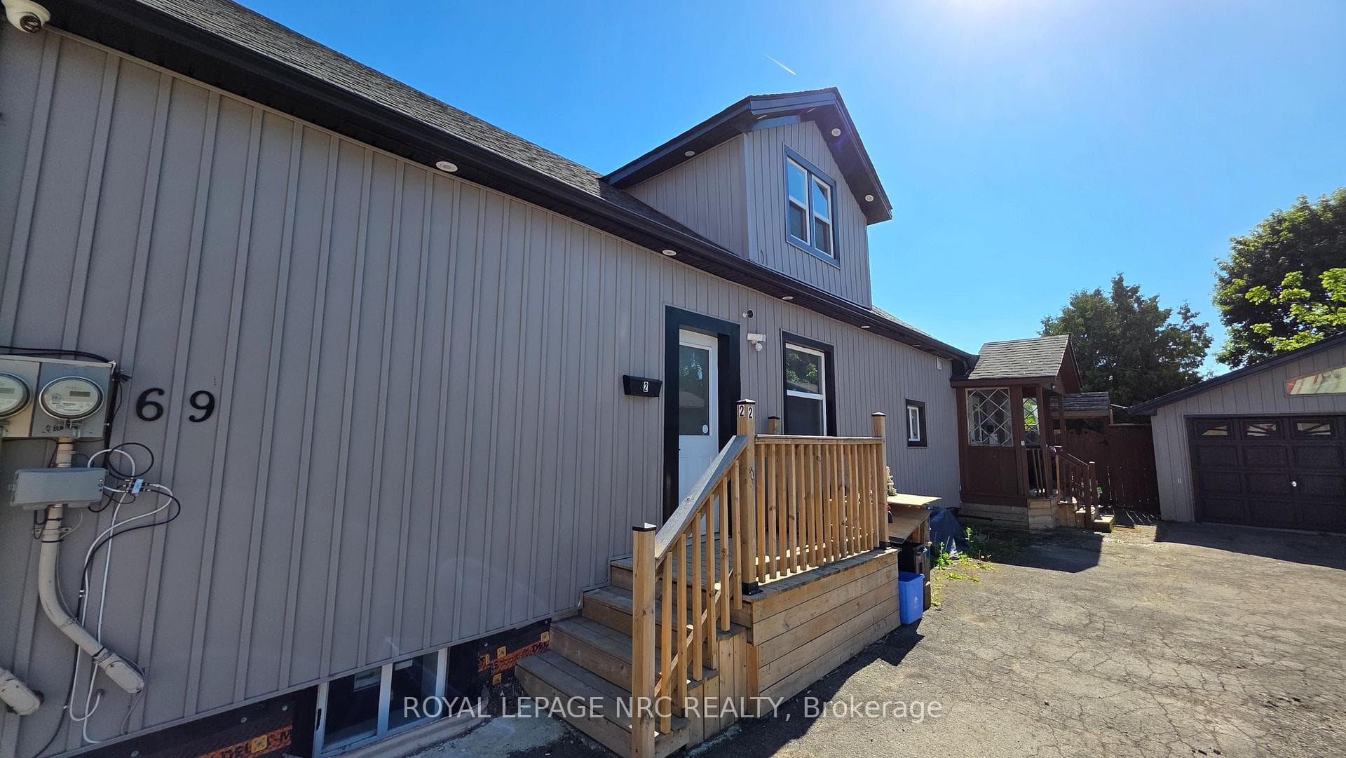69 Vine Street Unit 2