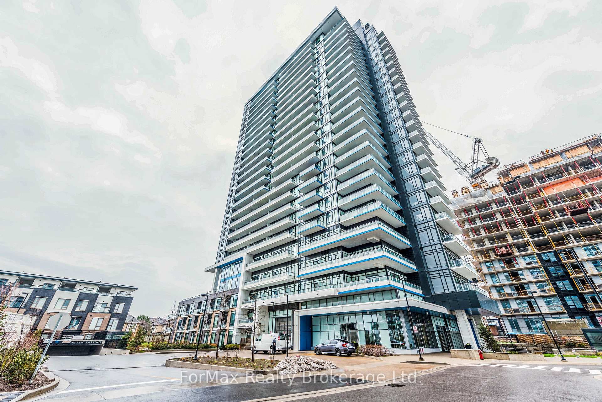 2560 Eglinton Avenue Unit 103