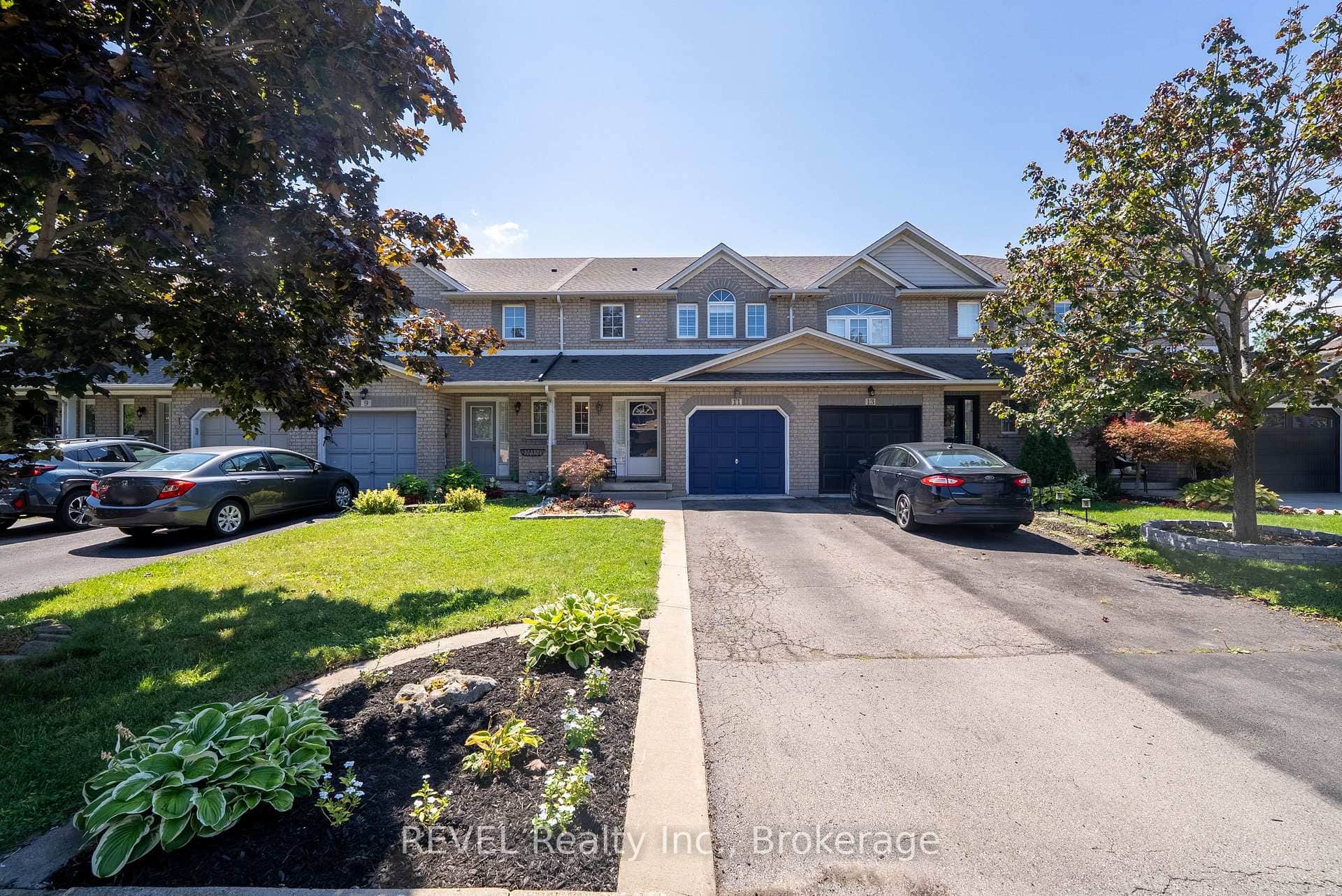11 Elderberry Avenue