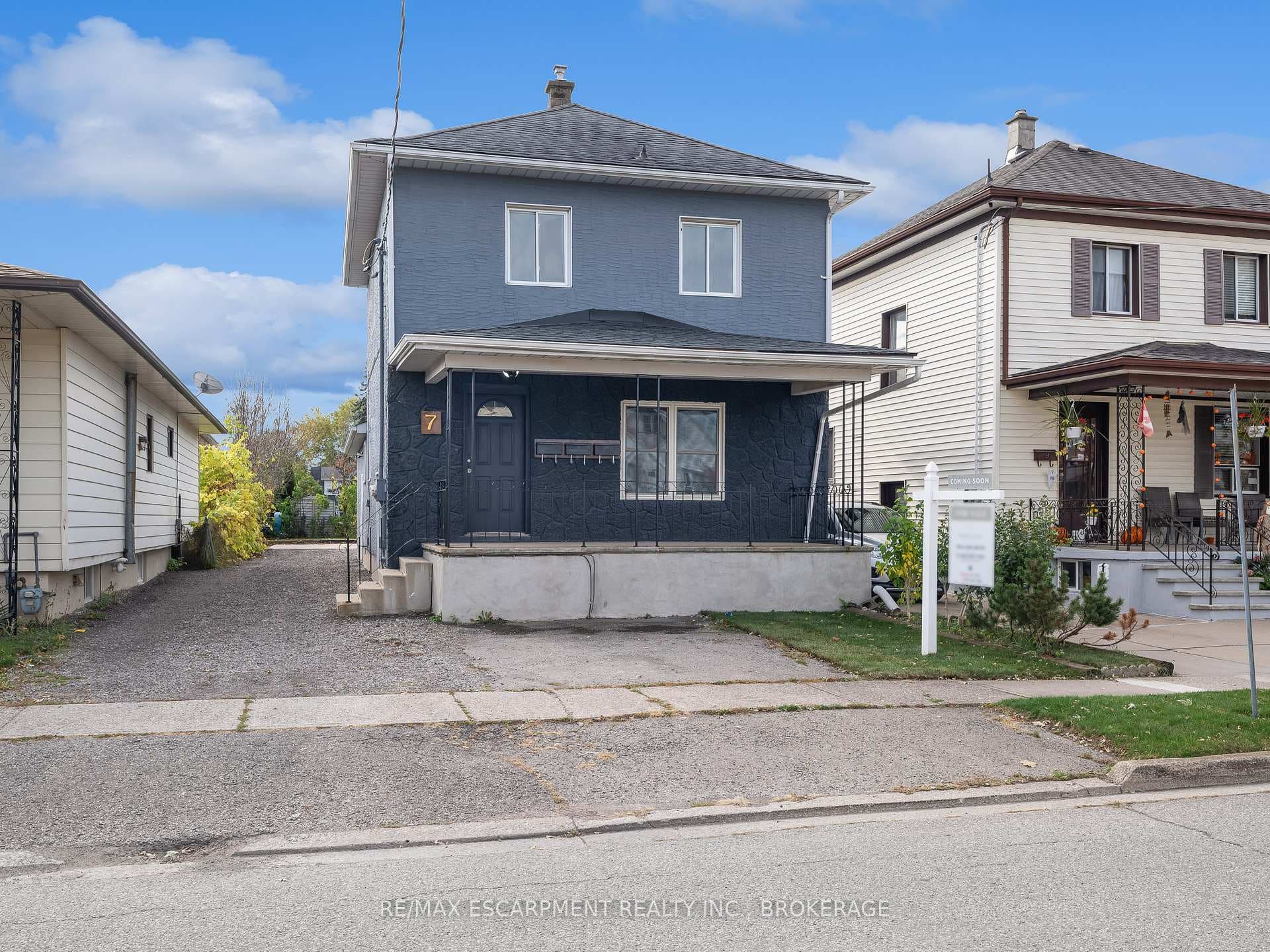 7 MAITLAND Street Unit UPPER