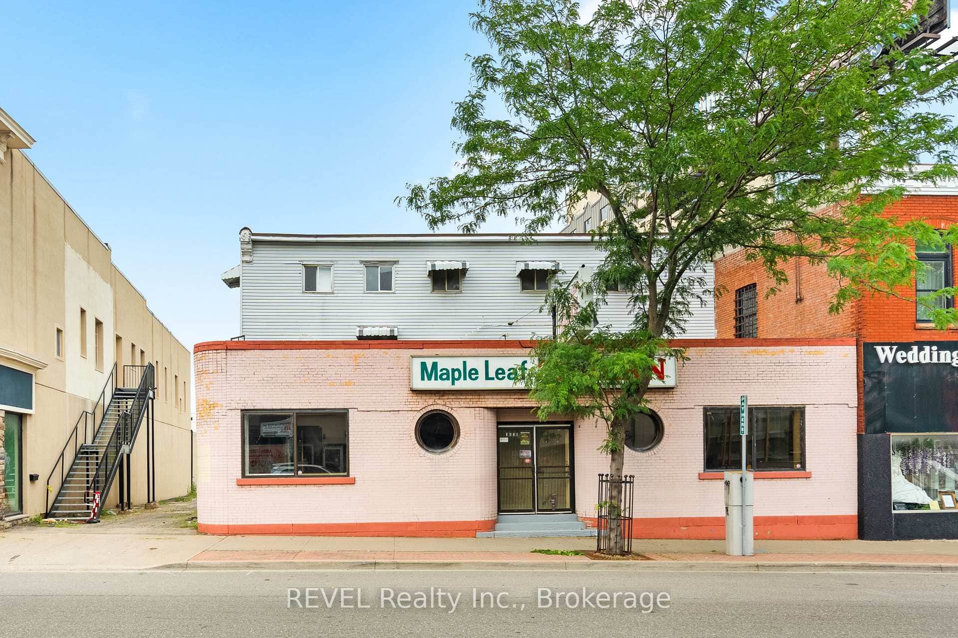 5829 Ferry Street