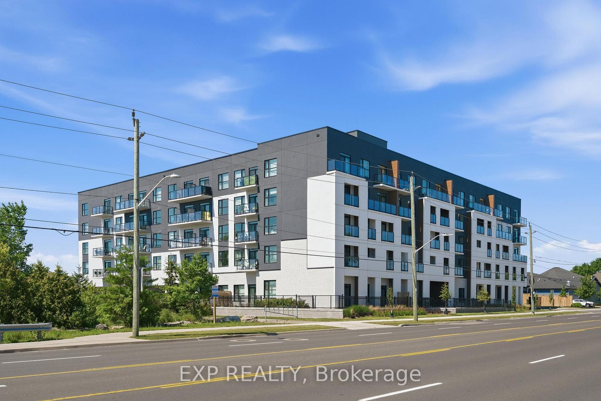 1936 Rymal Road Unit 208