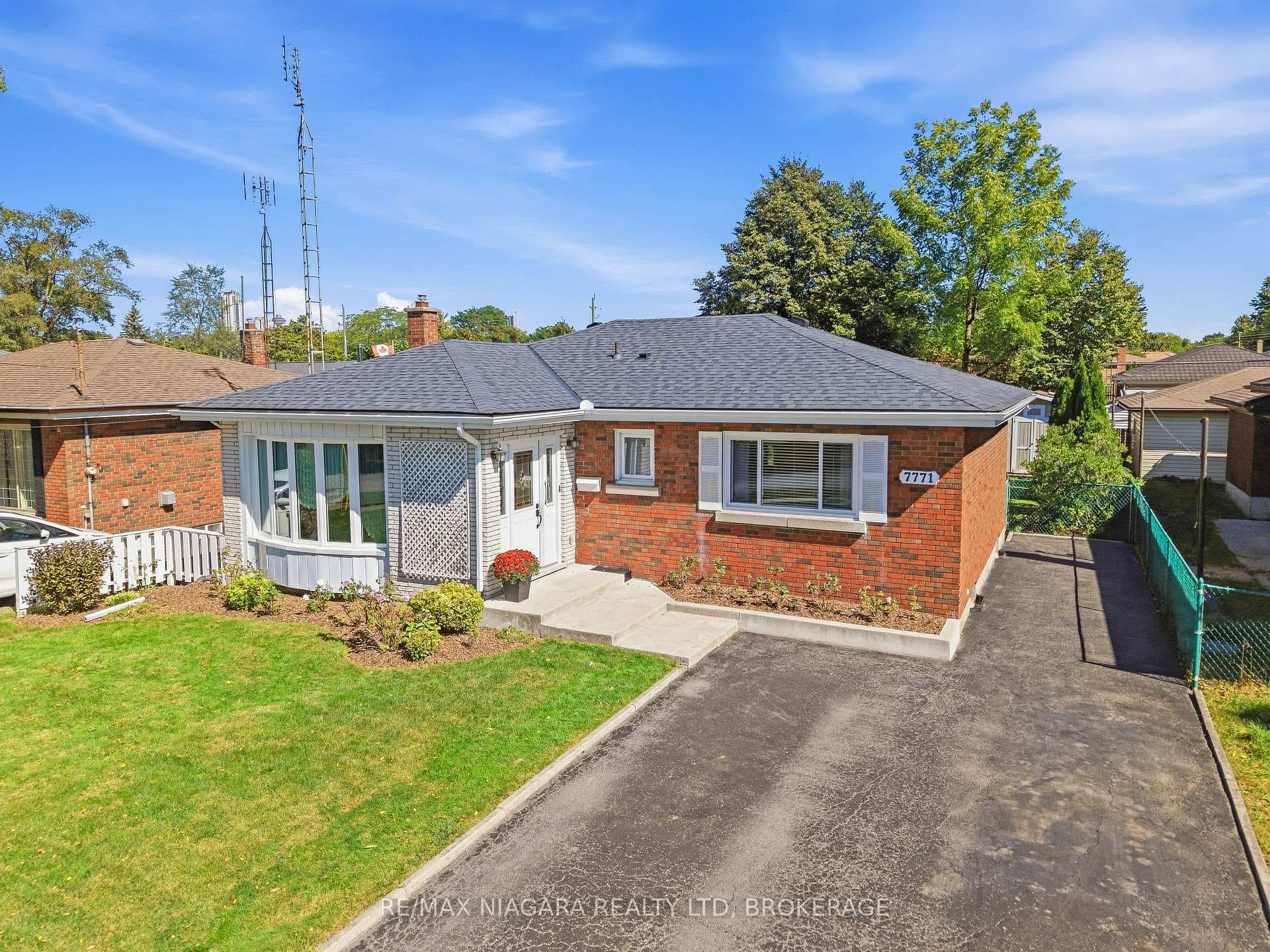 7771 Wilson Crescent