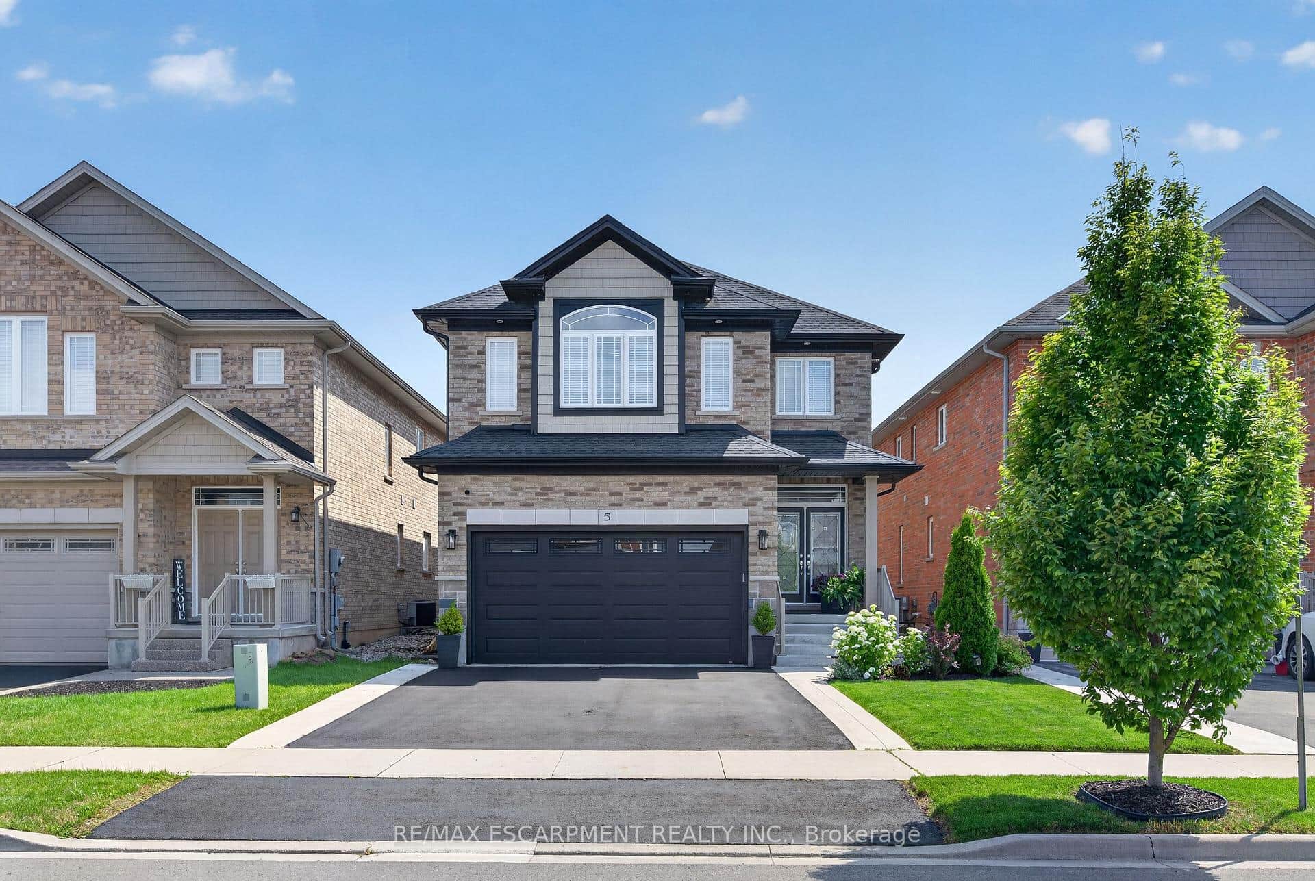 5 Narbonne Crescent