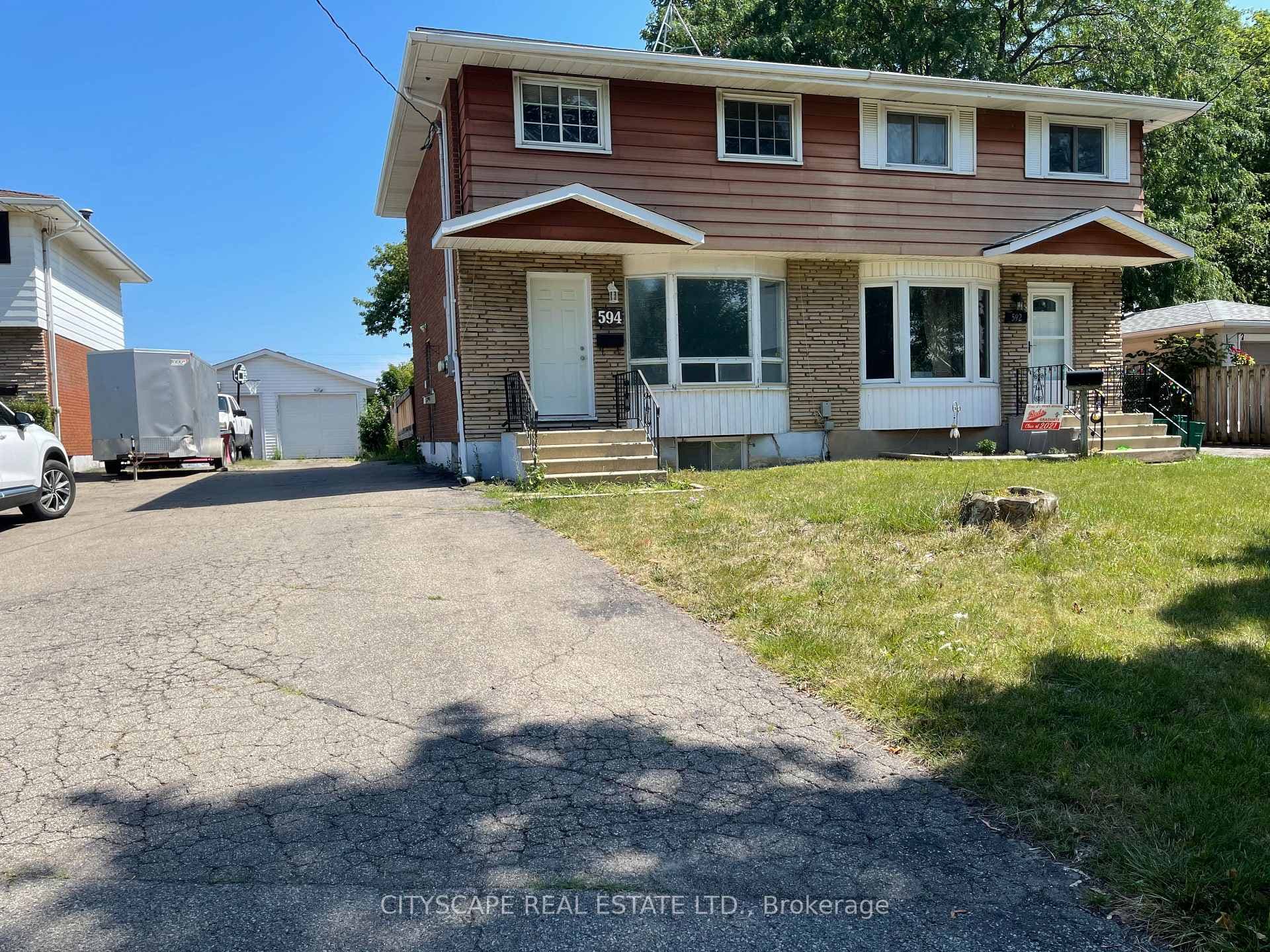 594 Bunting Road