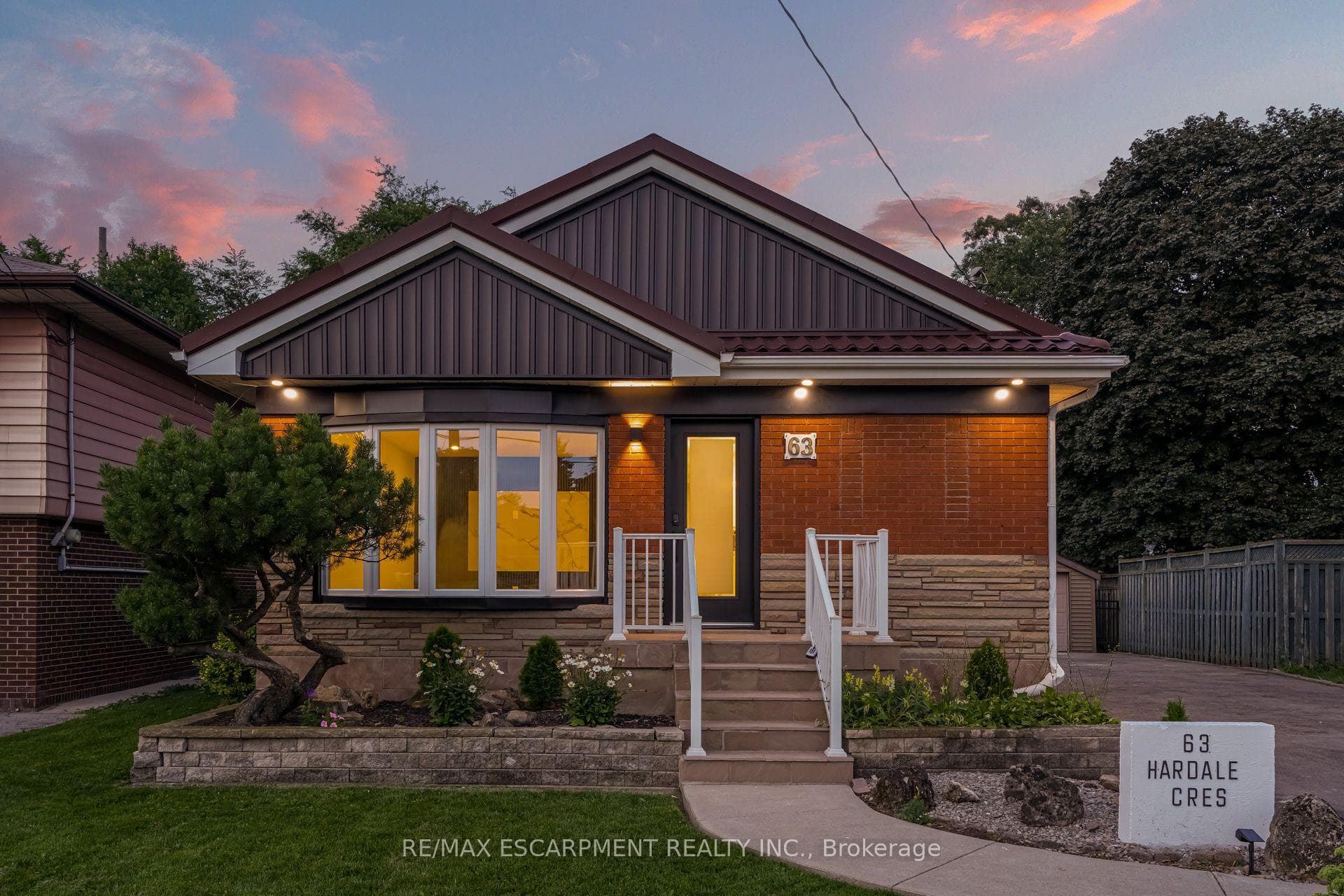 63 Hardale Crescent