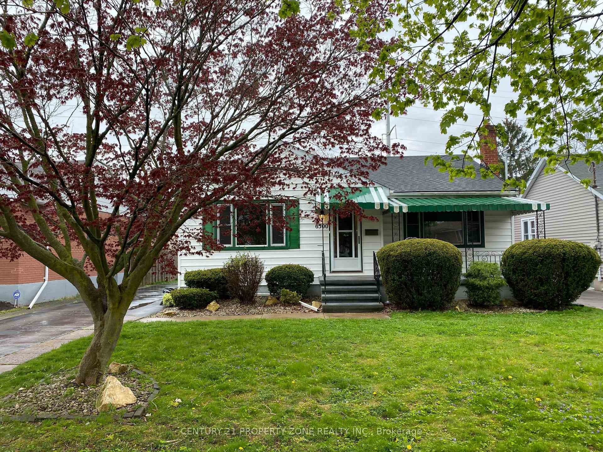 6300 CORWIN Crescent
