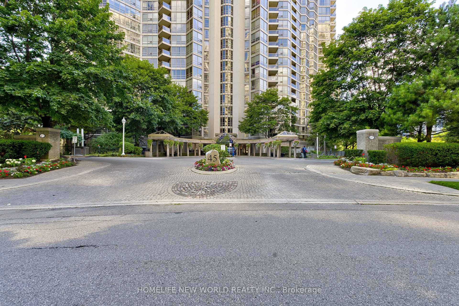 45 Kingsbridge Garden Circle Unit 2704