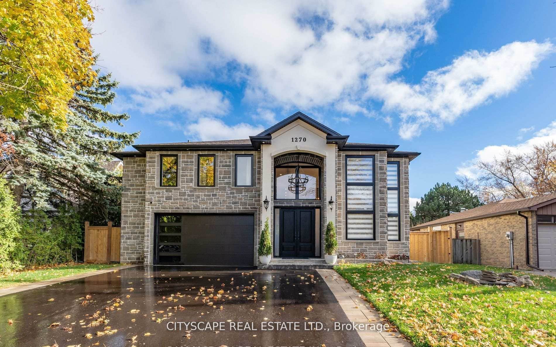 1270 Saginaw Crescent