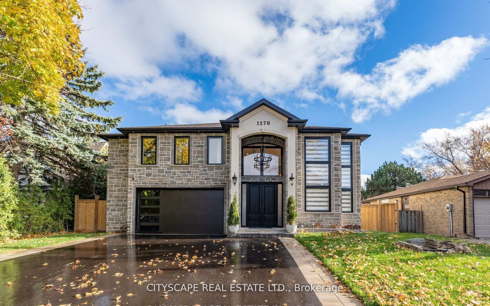 1270 Saginaw Crescent