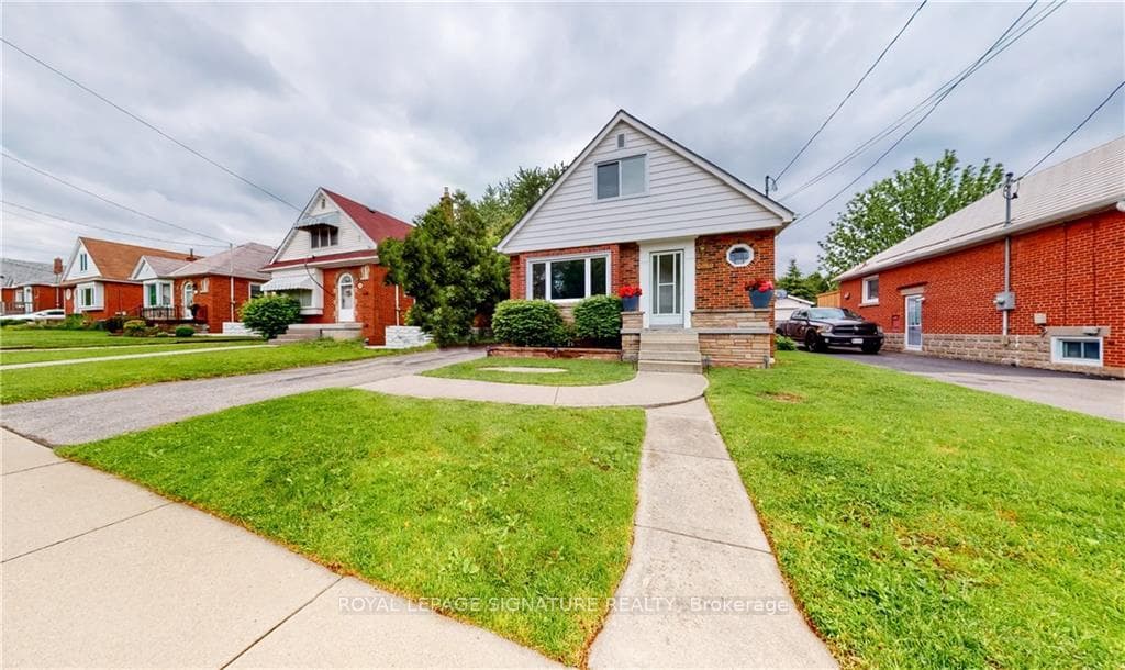 282 East 18th Street Unit Upper
