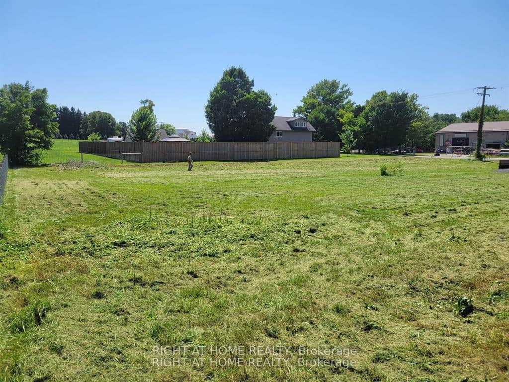 690 Highway 20 W Fonthill N/A