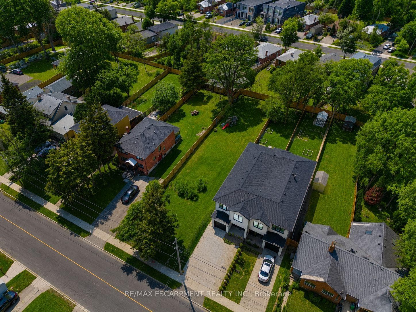 19B Broadview Avenue