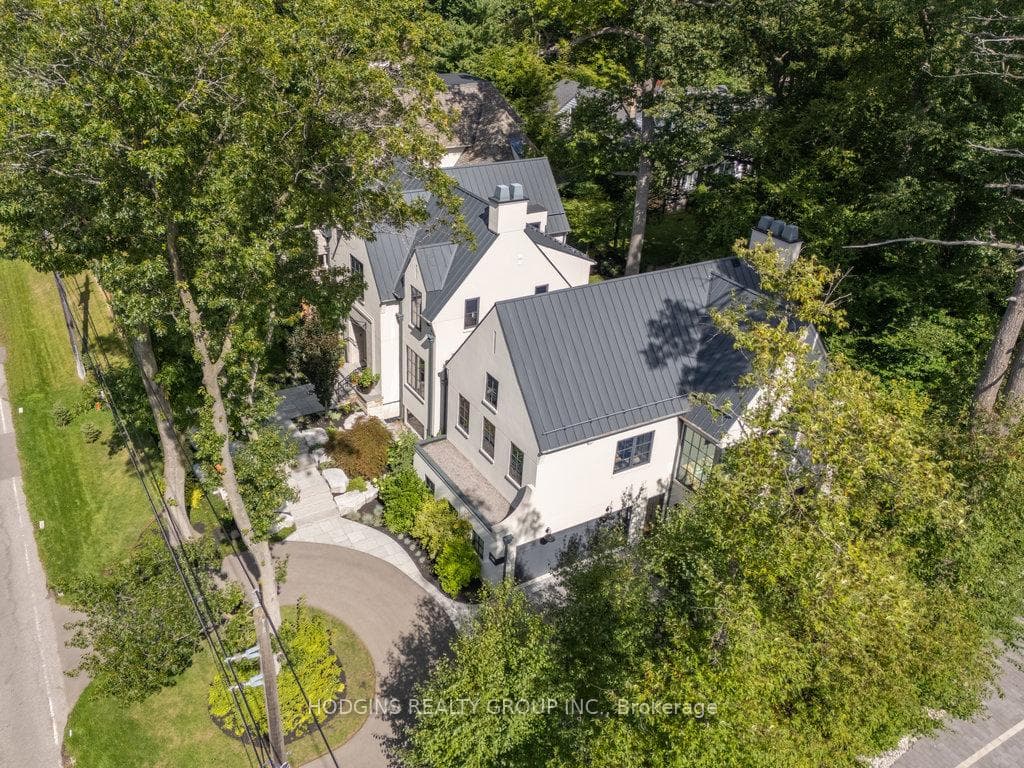 238 Mineola Road