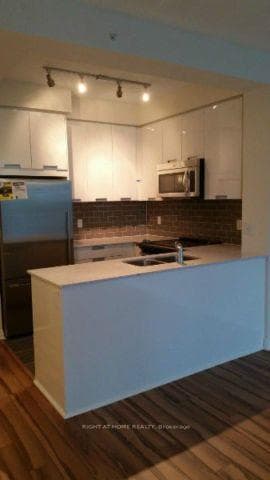 55 Eglinton Avenue Unit 1101