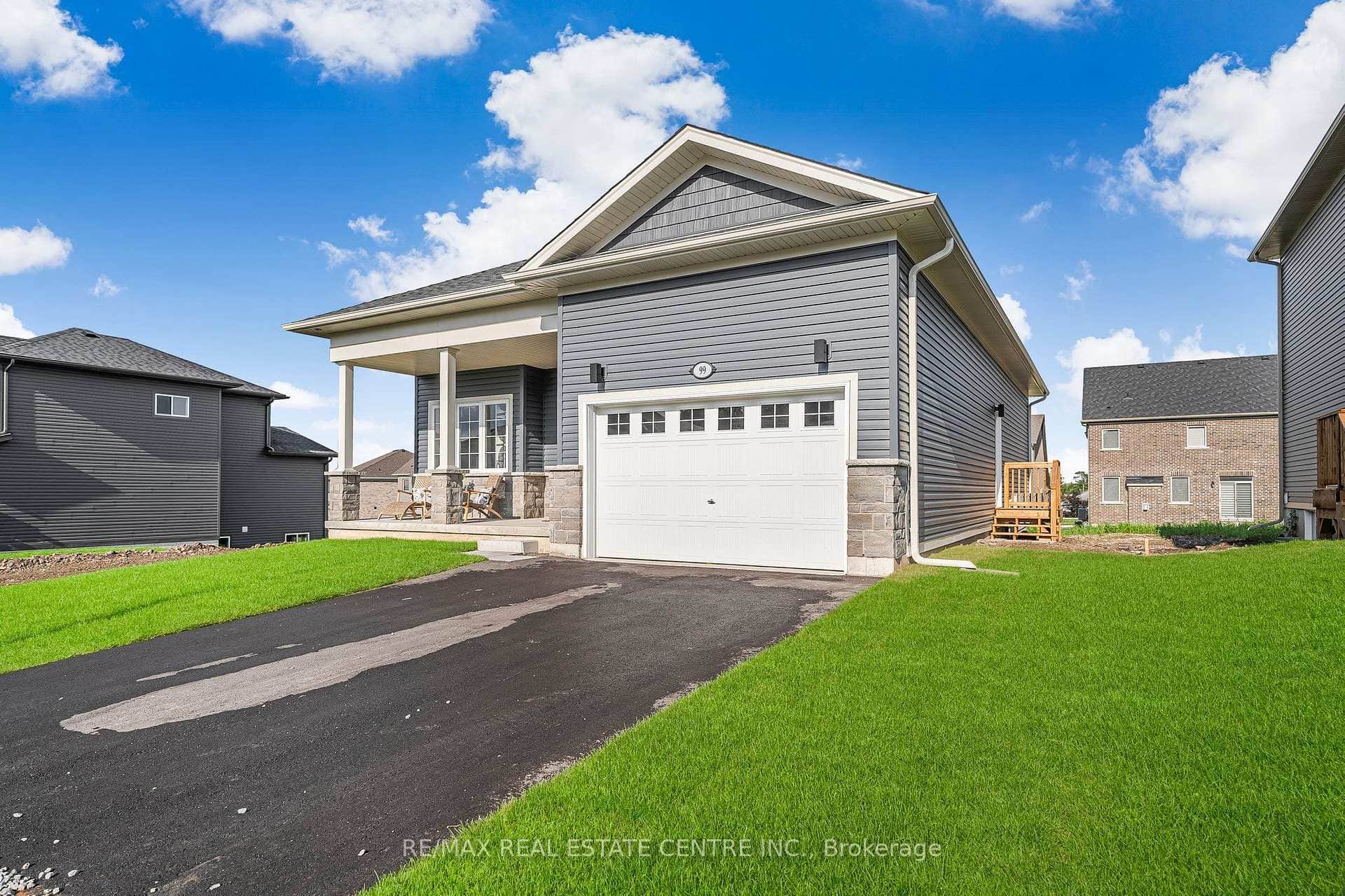 99 Hillcrest Road