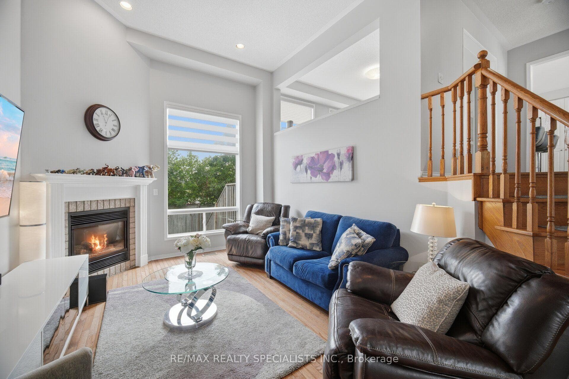 5535 Glen Erin Drive Unit 15