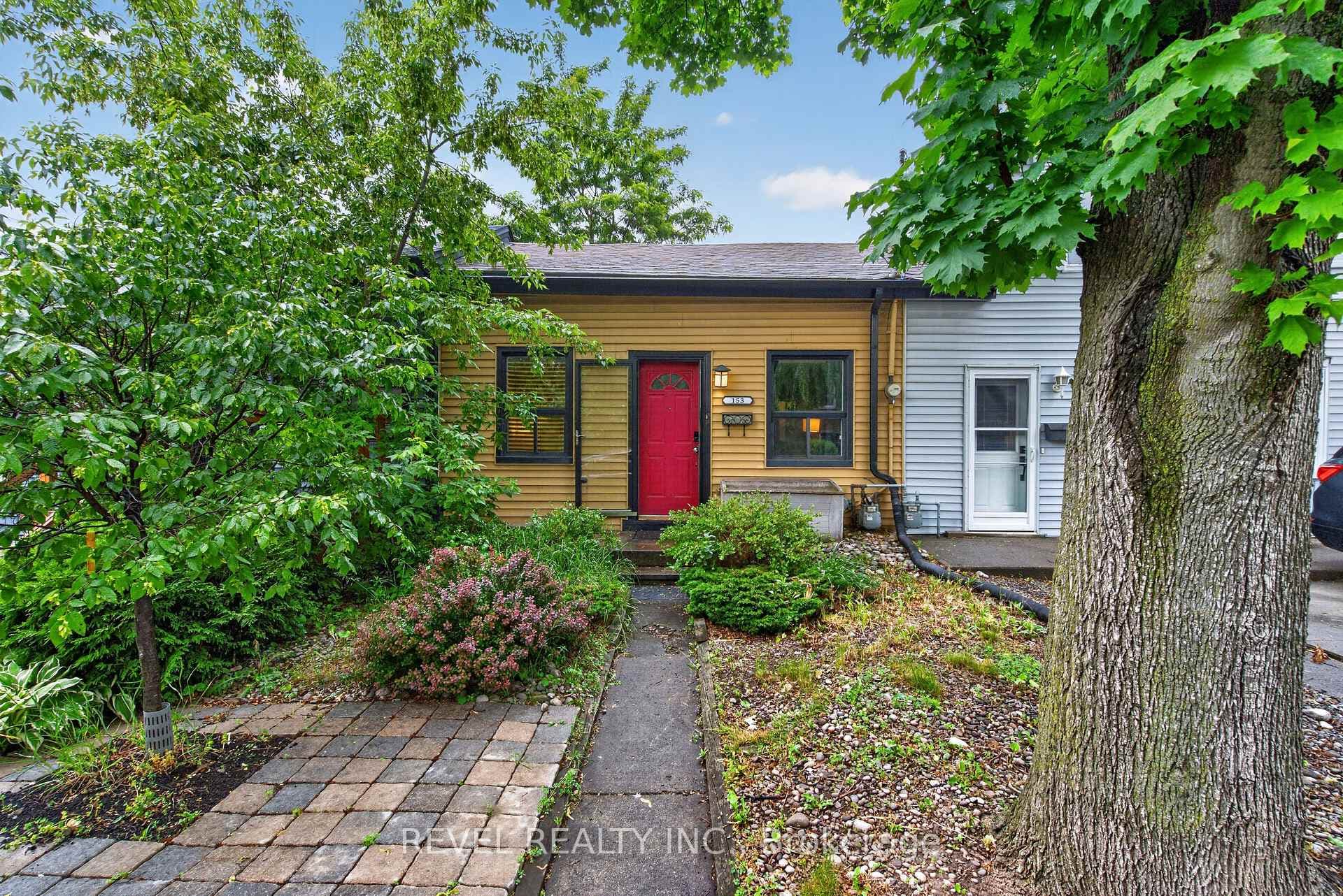 153 Ferrie Street