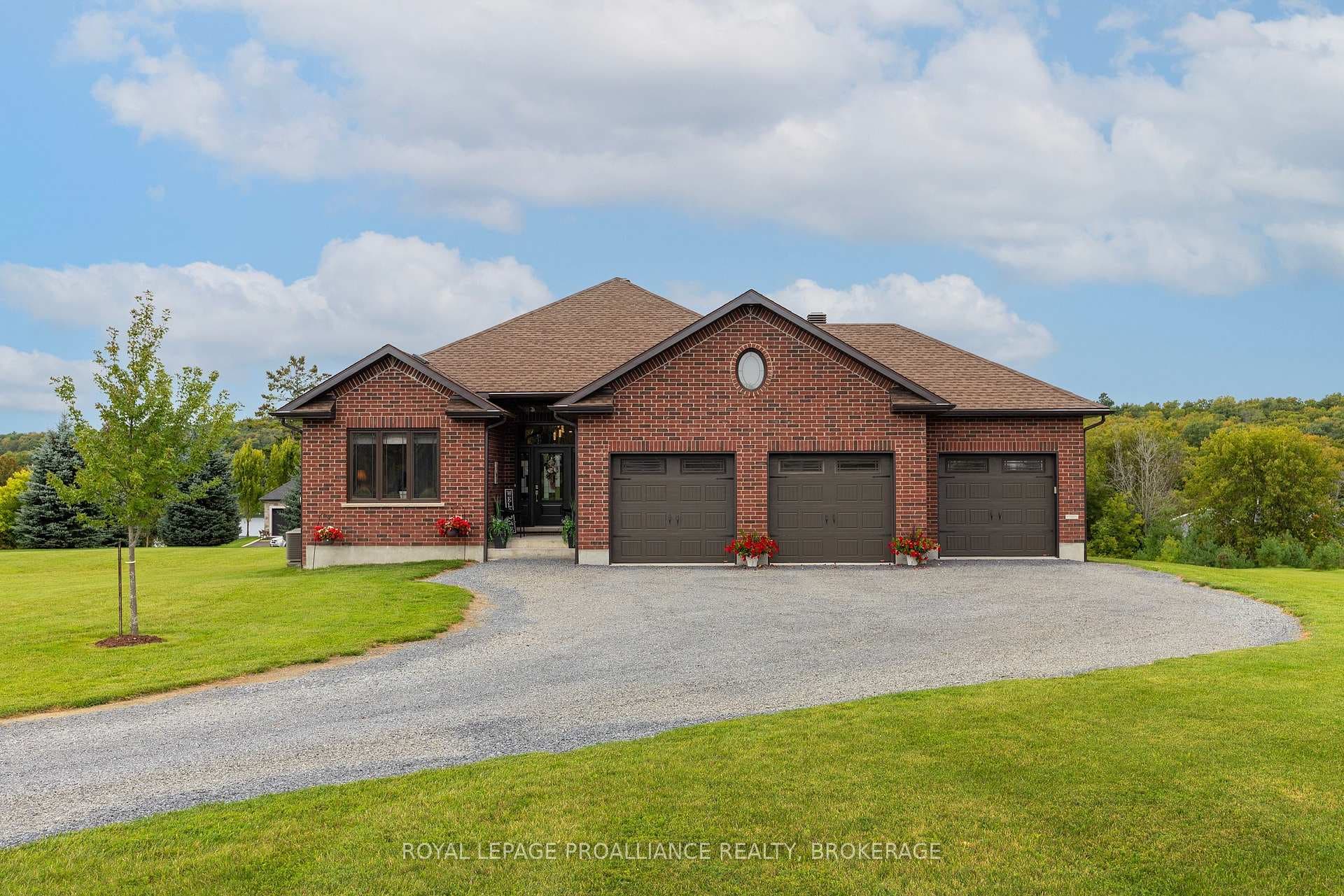 4 Sandstone Court