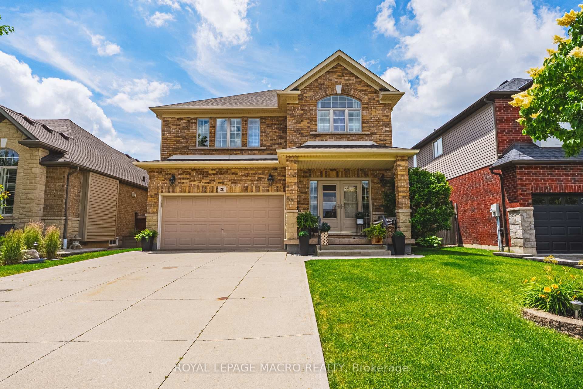 20 Degrow Crescent
