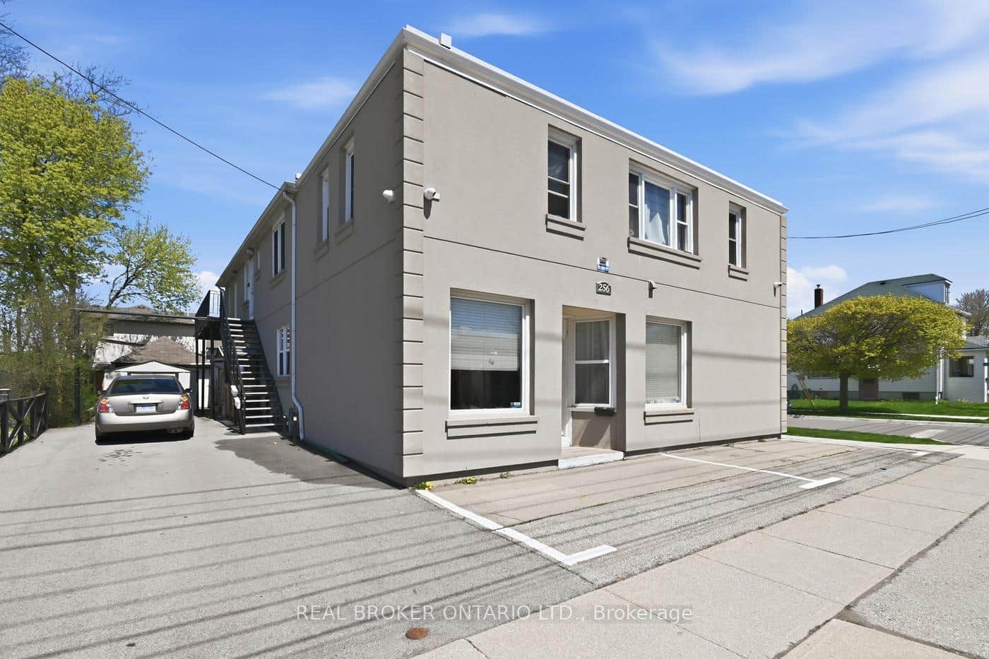 256 Lincoln Street