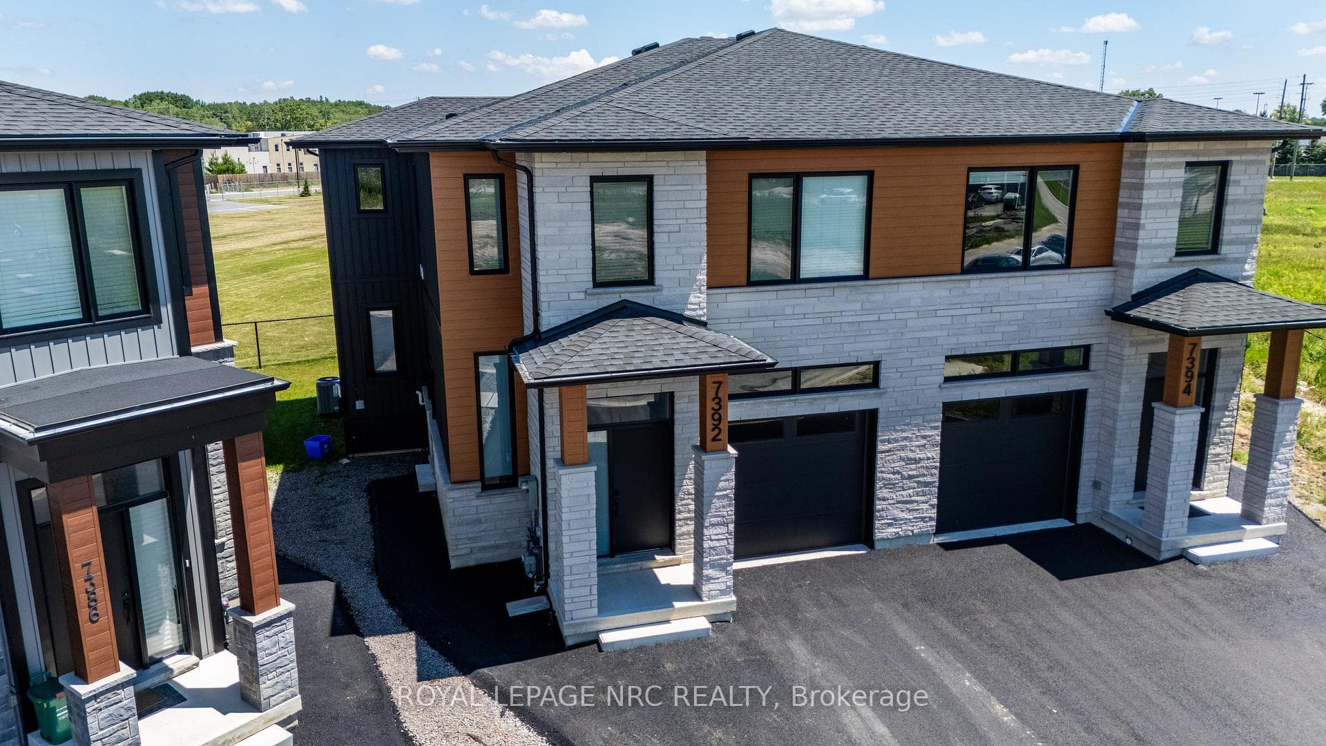 7392 Splendour Drive
