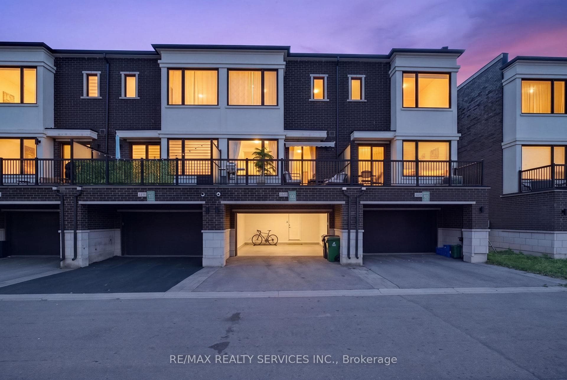 3878 Major Mackenzie Drive