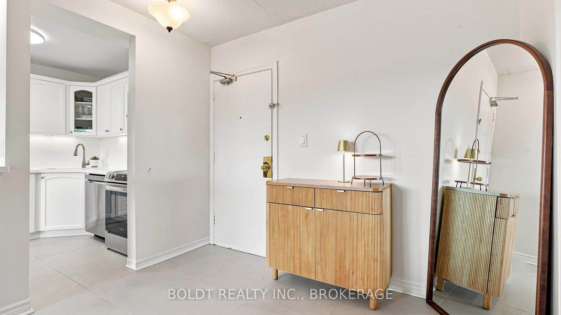 264 Oakdale Avenue Unit 307