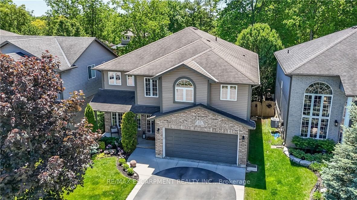 25 Southwood Crescent
