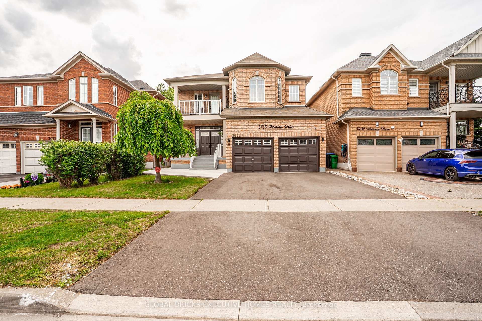 3435 Artesian Drive