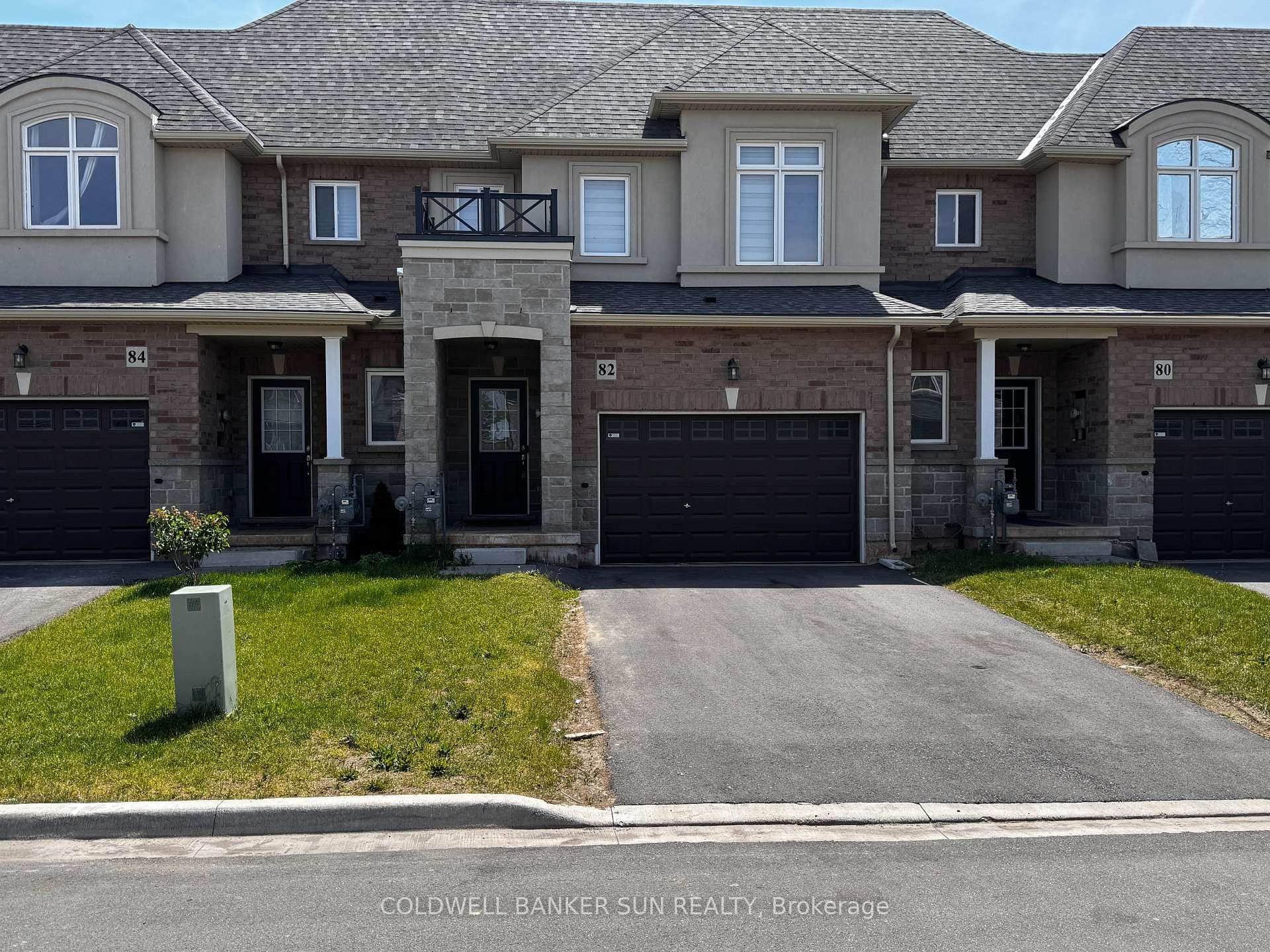 82 Pinot Crescent