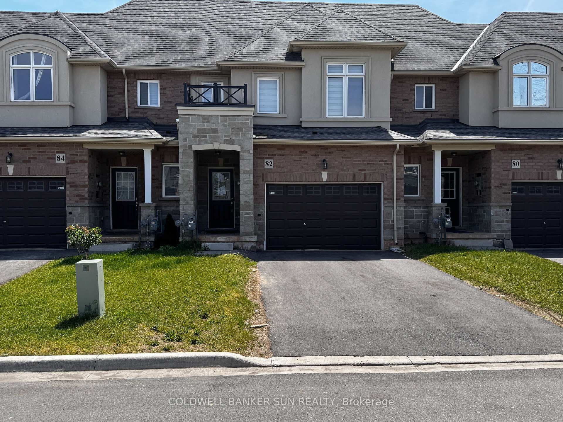 82 Pinot Crescent