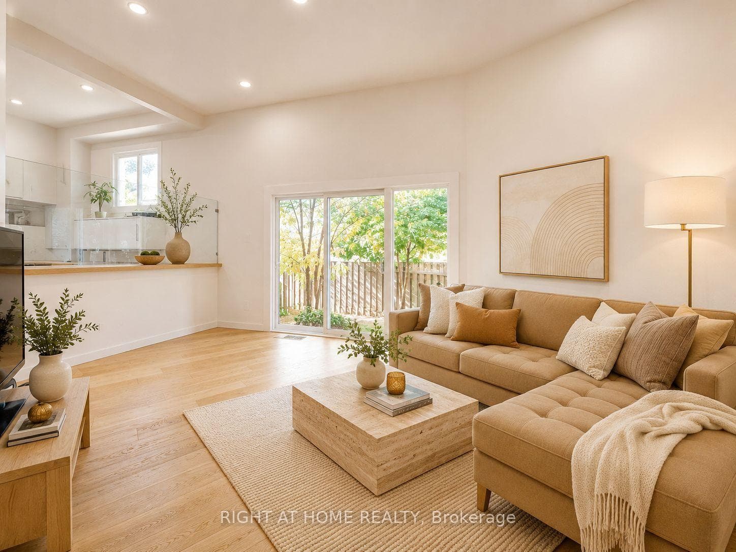 400 Bloor Street Unit 6
