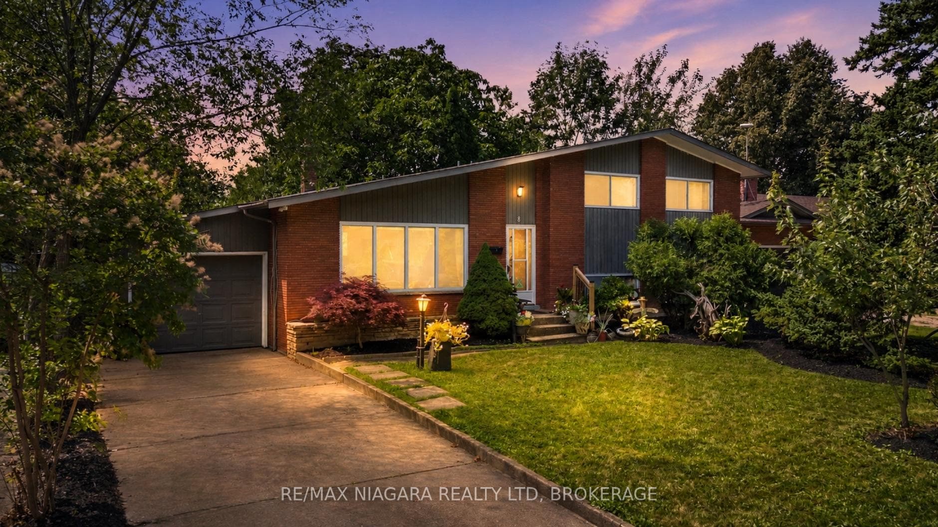8 Cullen Drive