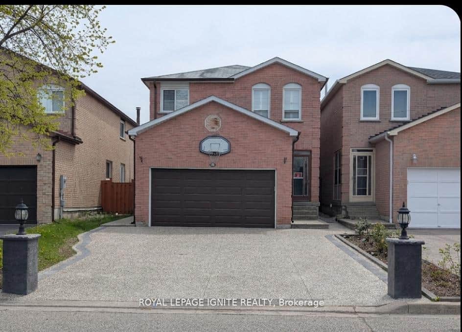 98 Chloe Crescent
